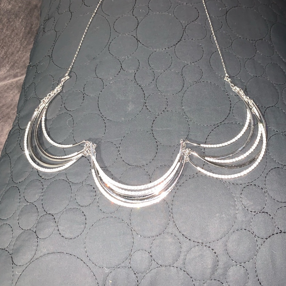 Beautiful Chain - Picture 2 of 5
